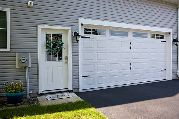24/7 Emergency Garage Door Roller Replacement experts in Yellow Springs, OH